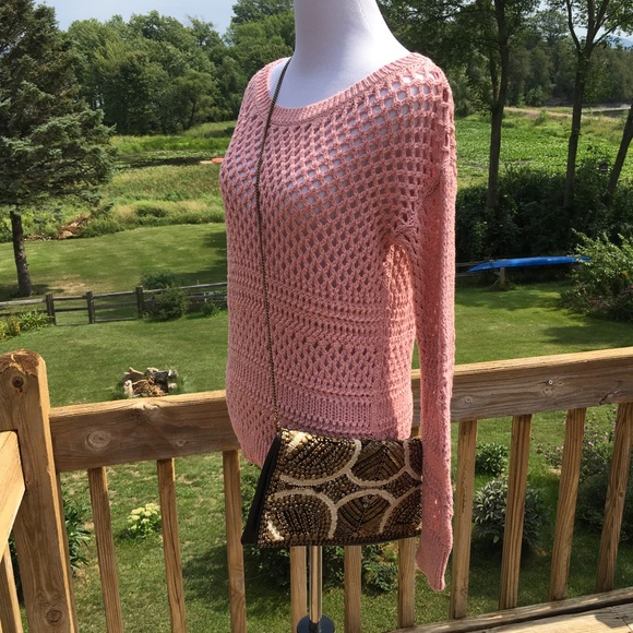 American Eagle Sweater ๐ฆ
- Picture 2 of 7